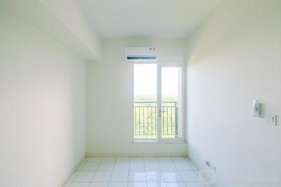 Apartemen Podomoro Golf View - Unfurnished 2BR With AC at 21st Floor Podomoro Golf View Apartment By Travelio