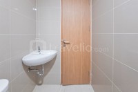 Apartemen B Residence - Restful and Well Furnished Studio Apartment B Residence By Travelio
