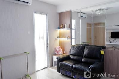 Apartemen Bassura City - Comfort 1BR Apartment with Sofa Bed Connected to Mall Bassura City By Travelio
