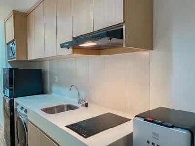 Apartemen Orange County - Modern Look Studio at Orange County Apartment By Travelio