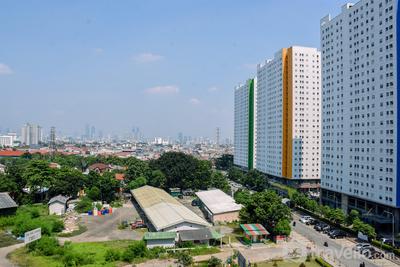 Apartemen Green Pramuka City - Cozy Stay Studio Room at Green Pramuka City Apartment By Travelio