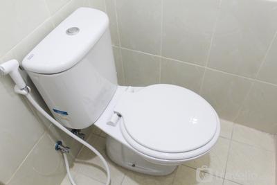 Apartemen Green Lake View - Studio Unfurnished at 5th Floor with AC Green Lake View Apartment By Travelio