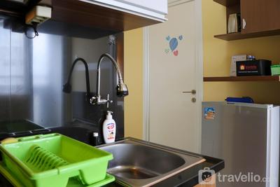 Apartemen Green Pramuka City - Nice and Colorfull 2BR at Green Pramuka City Apartment By Travelio