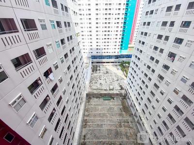 Apartemen Green Pramuka City - Good Deal and Minimalist 2BR Green Pramuka City Apartment By Travelio