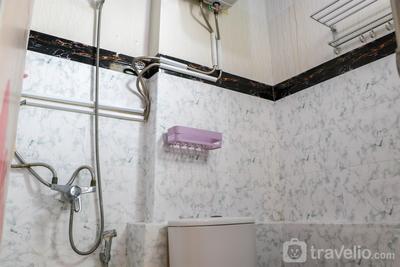 Apartemen Green Park View - Homey and Simply Look Studio Green Park View Apartment By Travelio