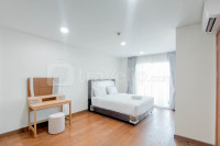 Elegant 2BR Apartment at The Reiz Condominium Medan By Travelio