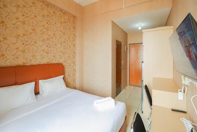 Apartemen Dave - Comfortable and Well Furnished Studio Dave Apartment By Travelio