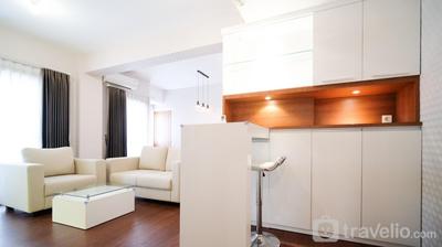 Apartemen Puncak Dharmahusada - Spacious 3BR Combined at Puncak Dharmahusada Apartment By Travelio