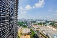 Studio Unfurnished with AC at Collins Boulevard Apartment By Travelio