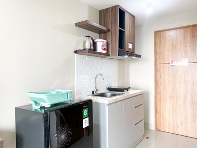 Apartemen LRT City Jatibening - Comfy and Homey Studio at Gateway Park LRT City Bekasi Apartment By Travelio