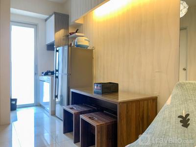 Apartemen Green Bay Pluit - Nice Designed 2BR with Pool View at Green Bay Pluit Apartment By Travelio