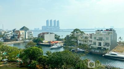 Apartemen Pantai Mutiara - Big and Homey 3BR at Pantai Mutiara Apartment By Travelio