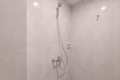 Apartemen Serpong Garden - Good Place Studio Unfurnished with AC at Serpong Garden Apartment By Travelio