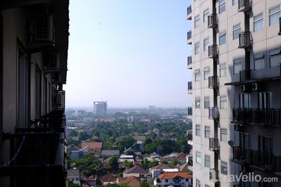 Apartemen Grand Asia Afrika - Best Deal Studio at Grand Asia Afrika Apartment By Travelio