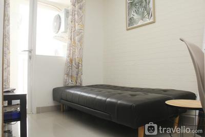 Apartemen Grand Dhika City Jatiwarna - Homey and Comfort 1BR at Grand Dhika City Jatiwarna Apartment By Travelio