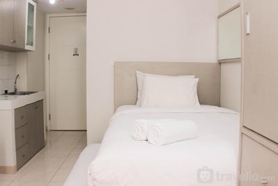 Apartemen Springlake Summarecon Bekasi - Cozy Studio Room at Springlake Summarecon Bekasi Apartment By Travelio