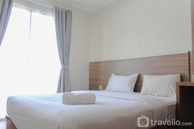 Strategic and Comfy 2BR Apartment Springwood Residence By Travelio