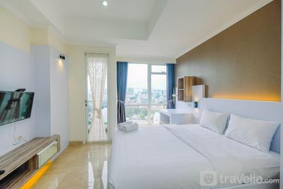 Warm and Cozy Studio at Menteng Park Apartment By Travelio