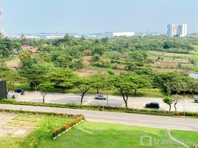 Apartemen Meikarta - Spacious and Comfy 2BR with Extra Room at Meikarta Apartment By Travelio