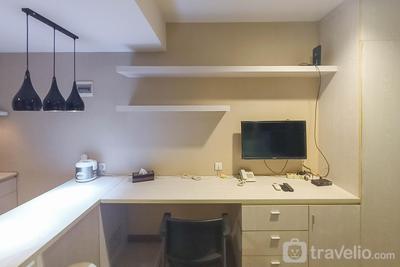 Hotel dan Apartemen Student Park - Elegant and Cozy Studio Student Park Apartment By Travelio
