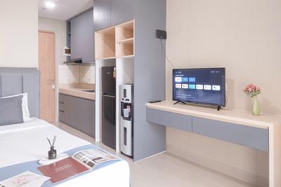 Good and Comfort Stay Studio Apartment at B Residence By Travelio