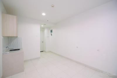 Apartemen Sentul Tower - Unfurnished Studio Room with AC at 10th Floor Sentul Tower Apartment By Travelio