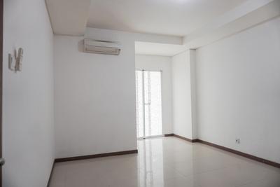 Apartemen Green Bay Condominium - 2BR Unfurnished with AC at Green Bay Condominium Apartment By Travelio