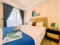 Best View and Comfy Studio at Gold Coast Apartment By Travelio