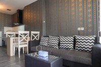 Apartemen Nifarro Park - Good and Homey 2BR at Nifarro Park Apartment By Travelio