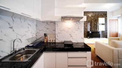 Apartemen Puncak Dharmahusada - Spacious 3BR Combined at Puncak Dharmahusada Apartment By Travelio