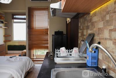Apartemen Springlake Summarecon Bekasi - Cozy Living Studio at Springlake Summarecon Bekasi Apartment By Travelio