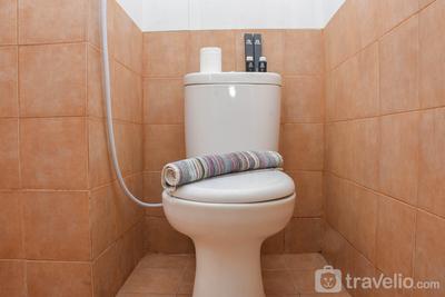 Apartemen Green Pramuka City - Cozy Living Studio Apartment at Green Pramuka City near Shopping Center By Travelio