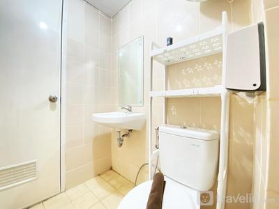 Apartemen Parahyangan Residence - Comfy and Modern 2BR Apartment at Parahyangan Residence By Travelio