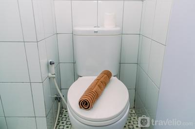 Apartemen Emerald Bintaro - Cozy and Warm Studio Room (No Kitchen) at Emerald Bintaro Apartment By Travelio