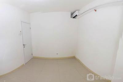 Apartemen Green Pramuka City - 2BR Unfurnished with AC at 11th Floor Green Pramuka City Apartment By Travelio