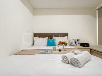 Cozy Living 2BR Apartment at Pollux Chadstone By Travelio