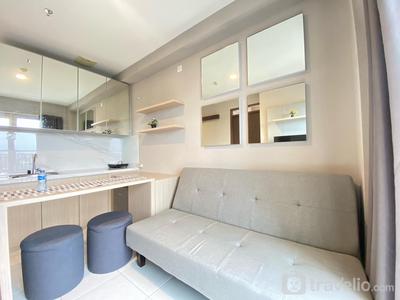 Apartemen Mekarwangi Square Cibaduyut - Well Furnished and Private 2BR Mekarwangi Square Cibaduyut Apartment By Travelio