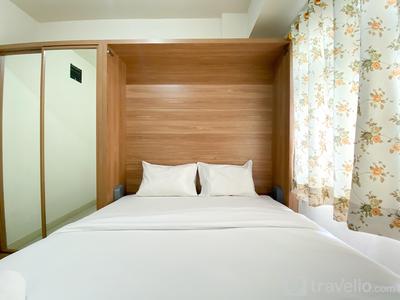 Good Deal and Minimalist 2BR Green Pramuka City Apartment By Travelio