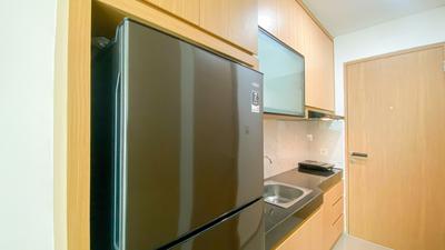 Apartemen B Residence - Comfortable Studio Apartment at B Residence By Travelio