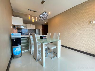 Apartemen El Royale - Deluxe and Well Appointed 2BR at El Royale Apartment By Travelio