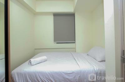 Apartemen Meikarta - Comfortable 2BR with Workspace at Meikarta Apartment By Travelio