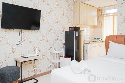 Apartemen Green Palm Residence - Homey Studio Apartment at Green Palm Residence By Travelio