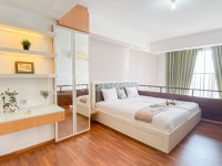 Contemporary Studio Loft Apartment at Park View Condominium By Travelio