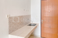 Apartemen Dave - Good Unfurnished Studio with AC at Apartment Dave By Travelio