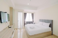 Comfy and Modern Design Studio Menteng Park Apartment By Travelio
