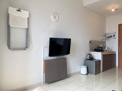 Apartemen Dave - Comfortable and Minimalist Studio at Dave Apartment By Travelio