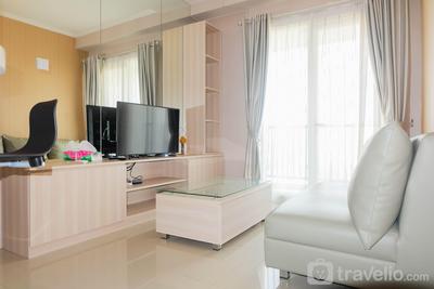 Comfy Living 2BR at Signature Park Grande Apartment By Travelio