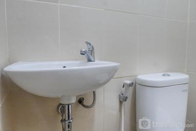 Apartemen Bale Hinggil - Unfurnished Studio Room with AC Apartment at Bale Hinggil By Travelio