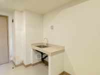 Apartemen Meikarta District 1 - Neat Unfurnished 2BR with AC in the Living Room at Meikarta Apartment By Travelio