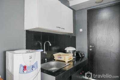 Apartemen Belmont Residence Puri - Nice and Warm Studio at Belmont Residence Puri Apartment By Travelio